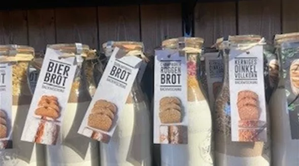 Brot.jpg Brot.jpg